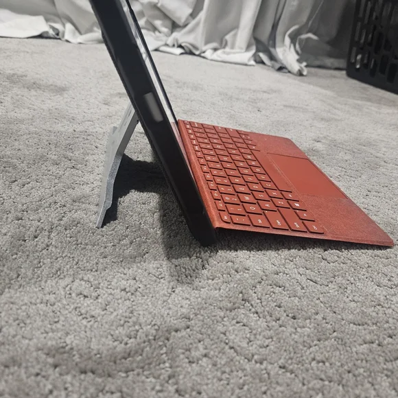 Microsoft Surface Go 2 10.5 inches Touch-Screen Intel Pentium 4GB RAM, laptop